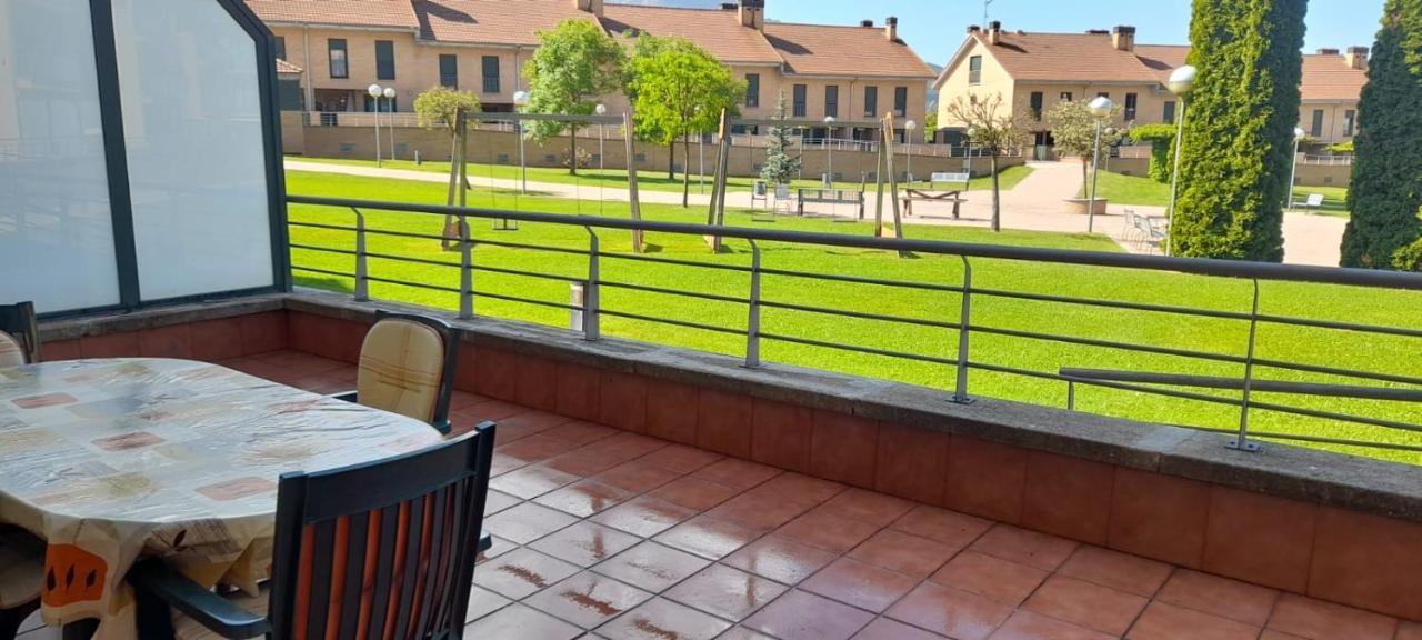 Monteperdido Jaca Apartment Luaran gambar